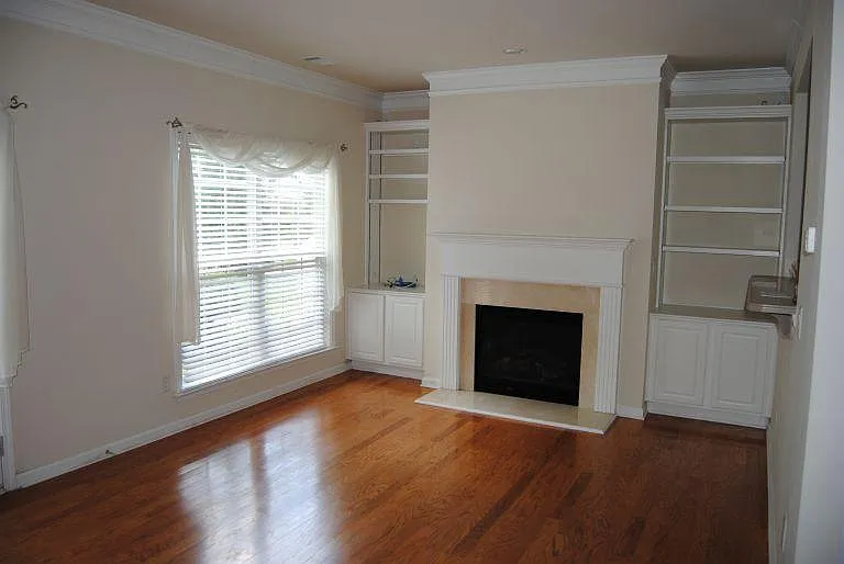 10920 Alderwood Cv — Photo 3