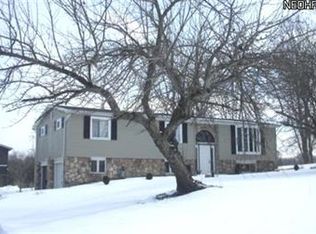 12225 Sperry Rd, Chesterland, OH 44026