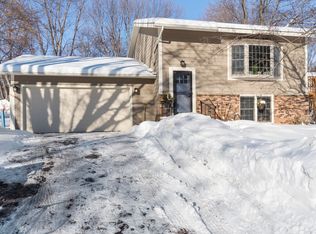 3941 Linden Cir, Excelsior, MN 55331