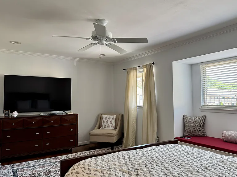 115 Chelsea Way — Photo 13
