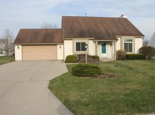 7380 S Countryside Dr, Franklin, WI 53132