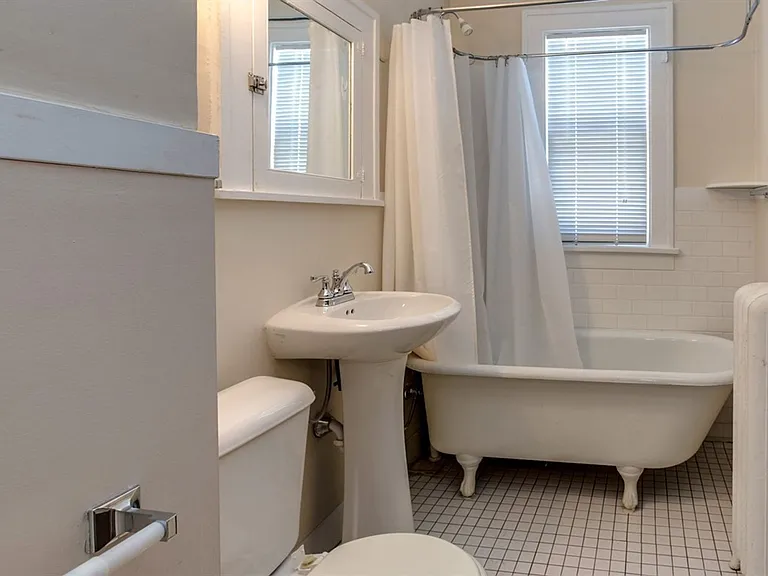 1091 Goodrich Ave — Photo 27