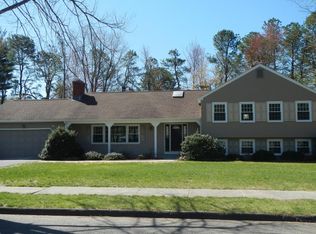 195 Coventry Ln, Longmeadow, MA 01106