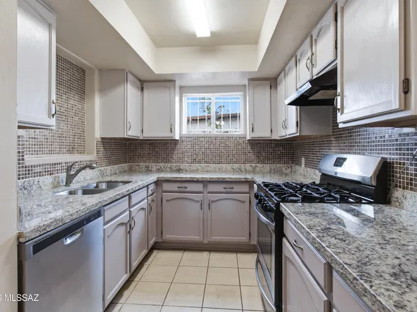 3249 E 25th St, Tucson, AZ 85713