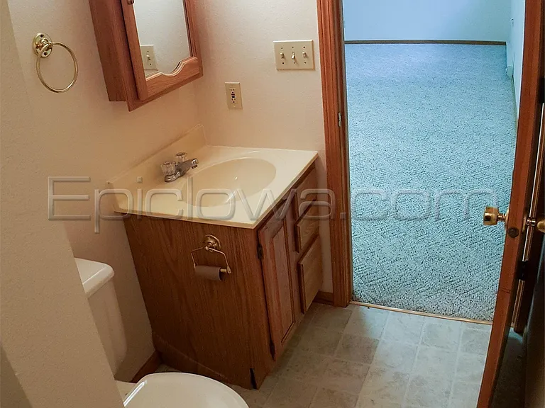 1504 Brookdale Ln NE — Photo 11