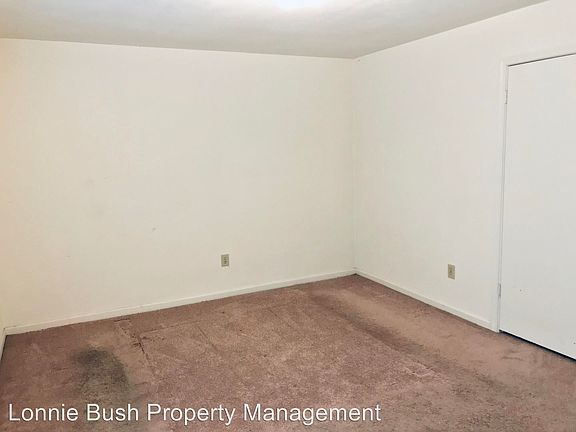 5th image of 2321 Fairbanks Ave