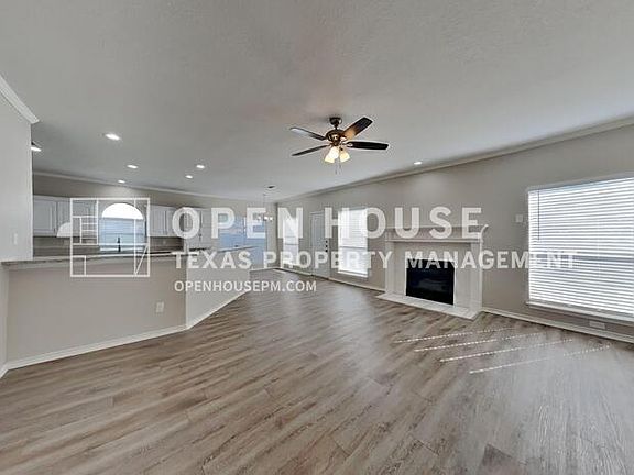 5th image of 6307 Branch Hollow Ln