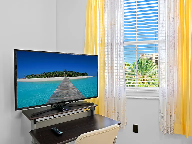 720 S Sapodilla Ave #502 — Photo 14