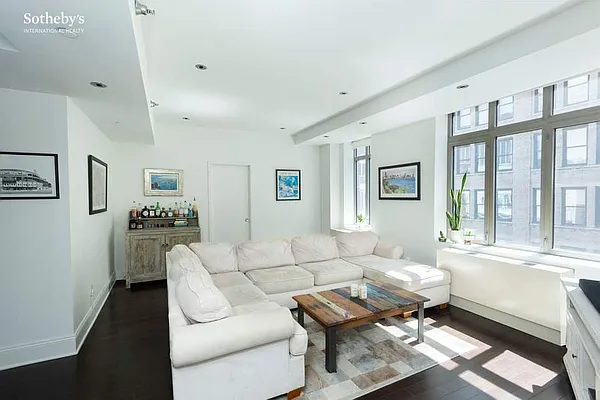Rented by Sotheby's International Realty | media 14