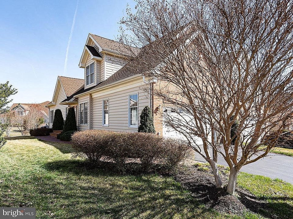1st image of 22898 N Brown Sq