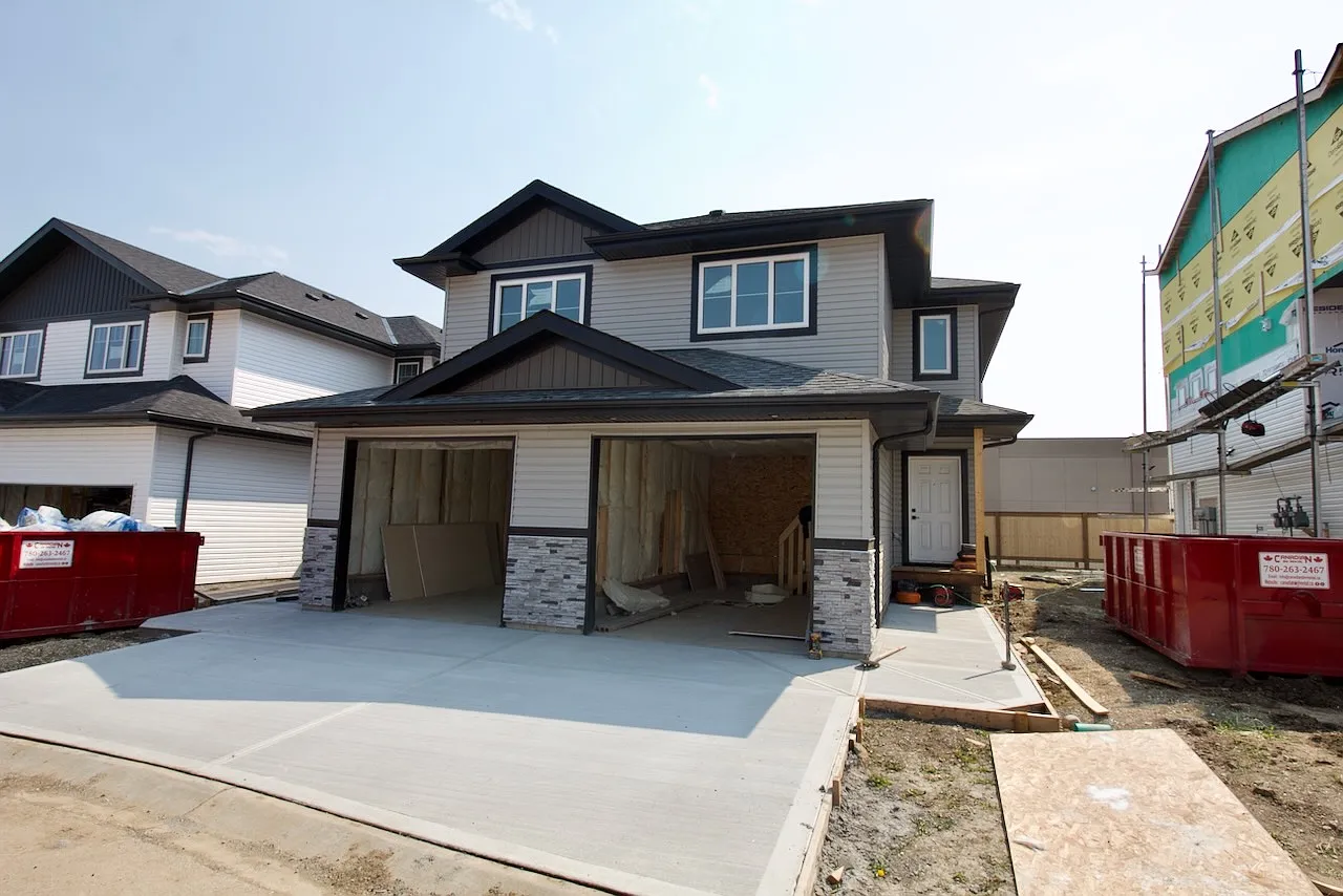 Deer Valley 2 Bed + Den 2.5 Bath Duplex For Rent Leduc — Photo 1