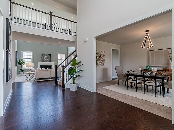 5th image of 51140 Silverton Dr