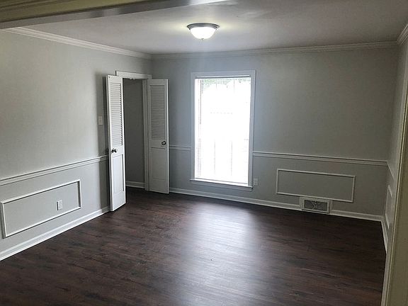 4th image of 7212 Donnington Dr