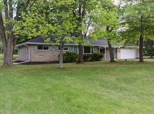 7374 S 48th St, Franklin, WI 53132