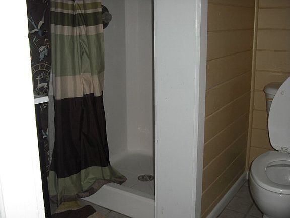 2nd image of 1811 Williams St