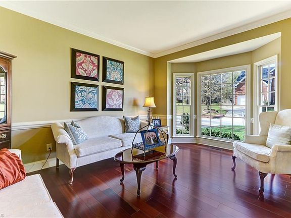 3rd image of 5611 Tradd Dr