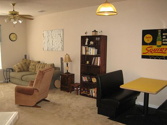 3rd image of 600 Kawnee Dr APT C