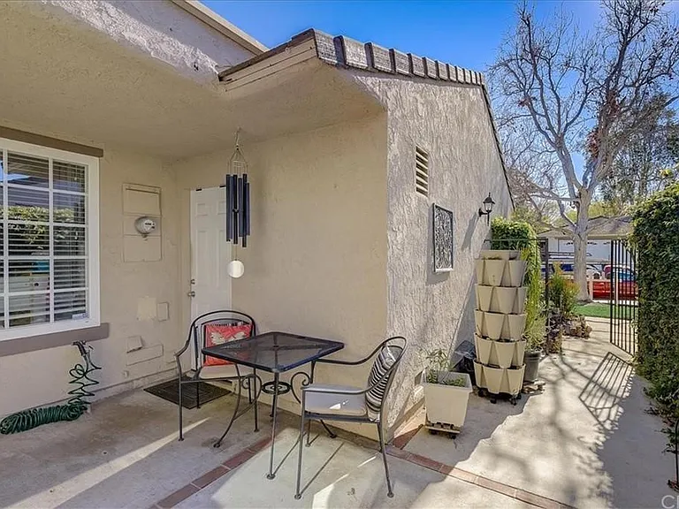 5071 Apple Tree — Photo 20