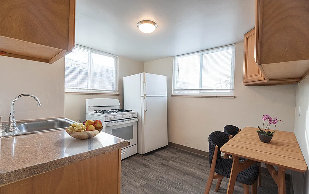 1650 Vance Street — Photo 2