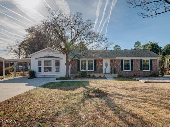 5130 Lord Tennyson Road, Wilmington, NC 28405