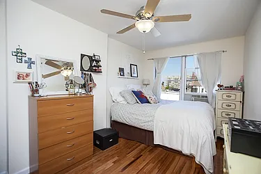 Rented by Space Marketing Shop