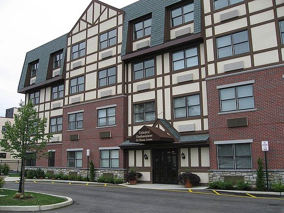 2nd image of 55 Clinton Ave
