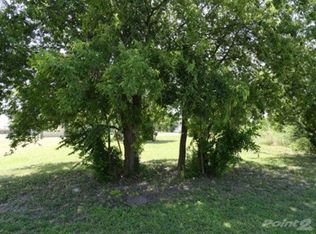 803 S Adelaide St, Terrell, TX 75160