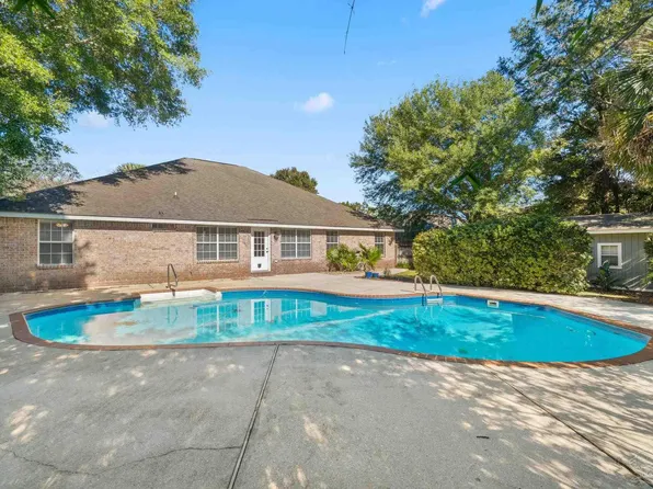 4213 N Cambridge Way, Pace, FL 32571