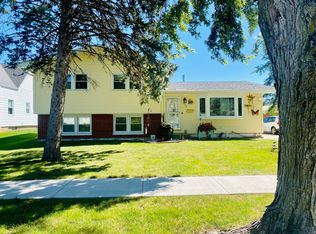 925 N Main St, Rochelle, IL 61068