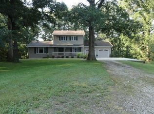 10731 E Hilltop Pl, Effingham, IL 62401