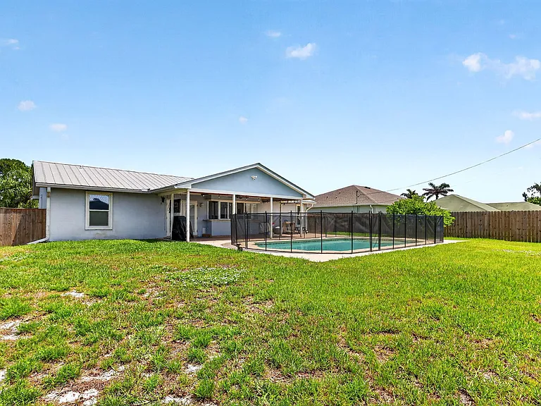756 SW Ancona Rd — Photo 43