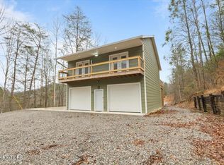 211 Big Four Rd, La Follette, TN 37766