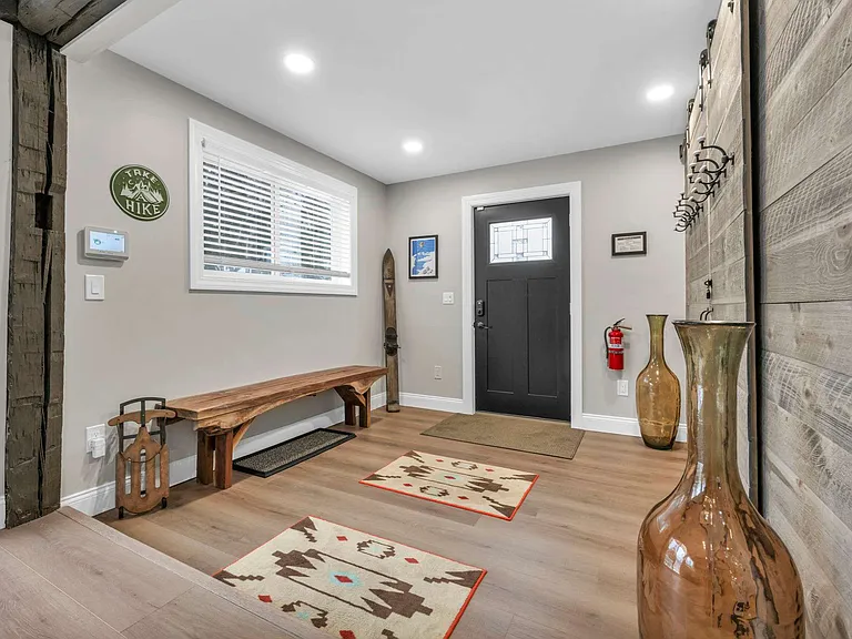 6924 Fish Hill Rd — Photo 28