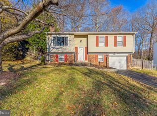 5570 Rowser Dr, Woodbridge, VA 22193