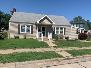 1001 Highland Cir, Salina, KS 67401