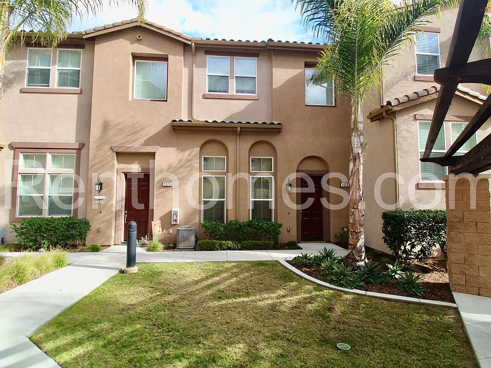 1626 Waterlily Way