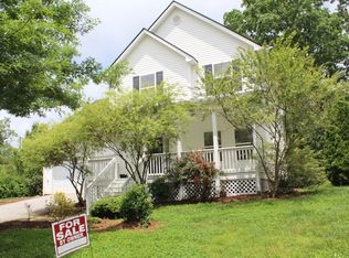 19 Scottish Cir, Asheville, NC 28803