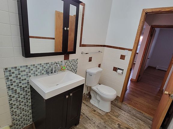 2nd image of 51 Conti Pkwy #3B