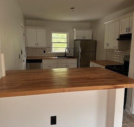 4th image of 2037 Brannen Rd SE
