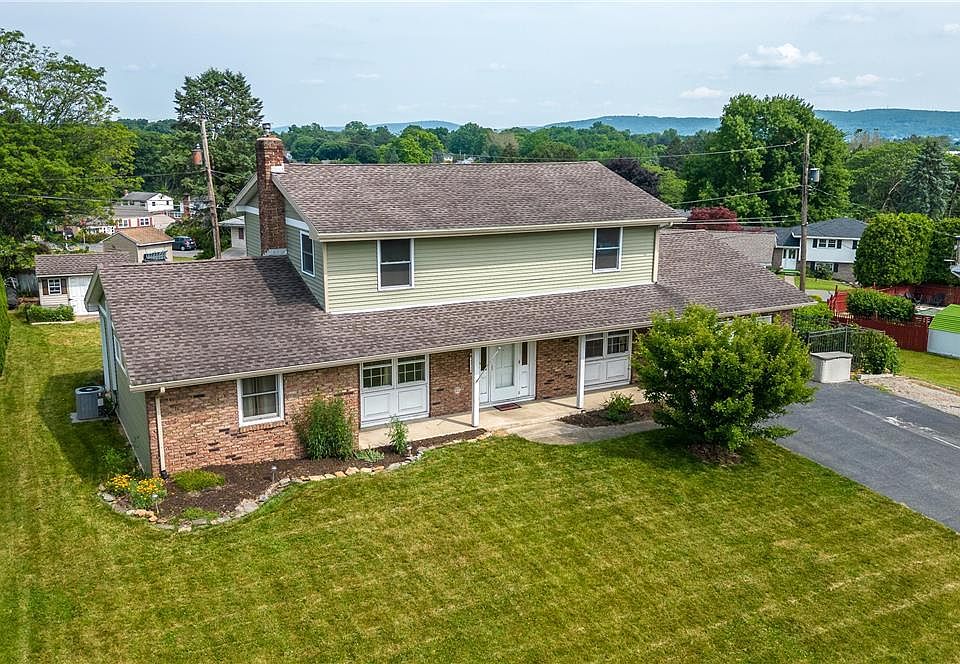 1st image of 2710 Stonewood Dr