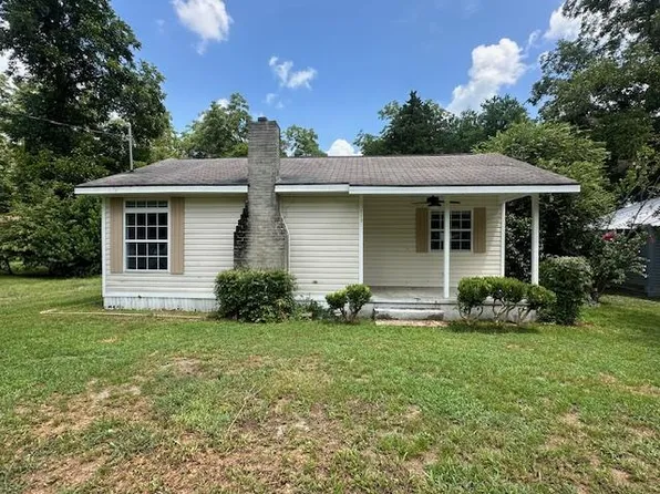 117 Church St, Enigma, GA 31749