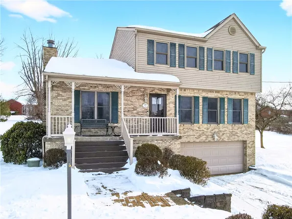 112 Circle Dr, Irwin, PA 15642
