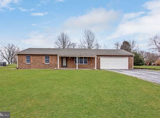 165 Elmwood Ave, Hanover, PA 17331