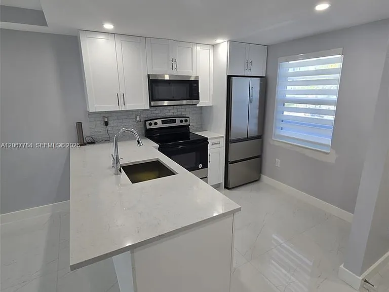 9440 Fontainebleau Blvd #212 — Photo 2