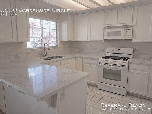 3rd image of 20630 Gardenside Cir