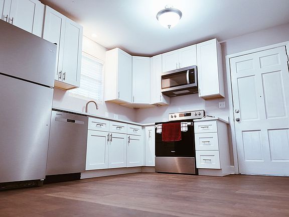4th image of 550 E Park Ave #3