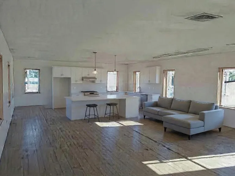 211 New York Ave #2 — Photo 1
