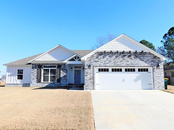 2nd image of 108 Promenade Cir