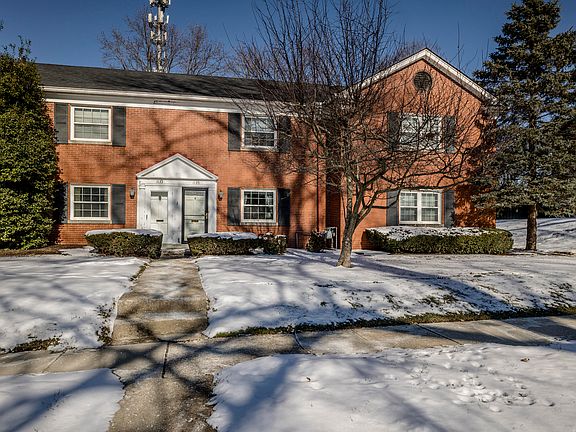 2nd image of 1135 Cooper Dr