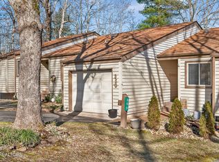 350 Lake Catherine Cir, Crossville, TN 38558